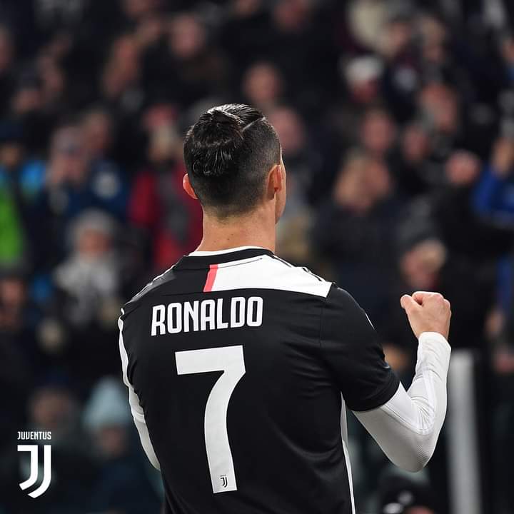 UCL:C.Ronaldo Fires Blank As Porto Defeat Juventus 2-1 post thumbnail image