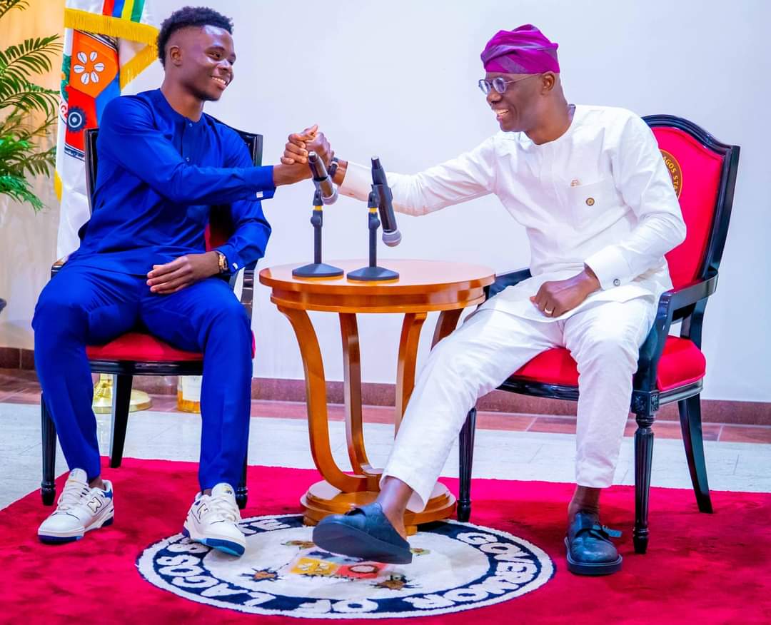 PHOTOS: Gov’ Sanwo-Olu Hosts Arsenal Star Bukayo Saka post thumbnail image